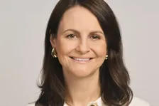Porträtaufnahme von Corinna Weisl